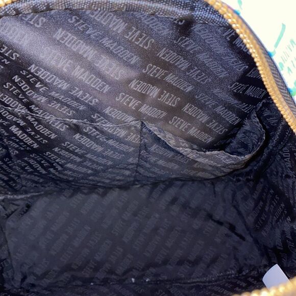 NWT Steve Madden Bjordan White Floral Logo Backpack - w/ Matching Wristlet - Picture 14 of 17